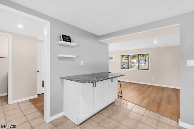 102 Avonridge Road Raritan, NJ 08869 - Photo 8 of 28 Gallery Image 8