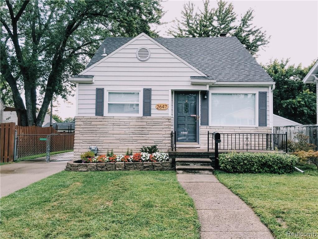2647 Kenmore Road Berkley, MI 48072 - Photo 1 of 17 image.jpeg