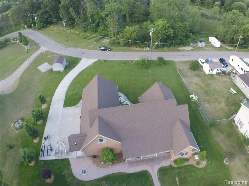 2245 West Fork Road Lapeer, MI 48446 - Photo 9 of 41 G0028517.JPG