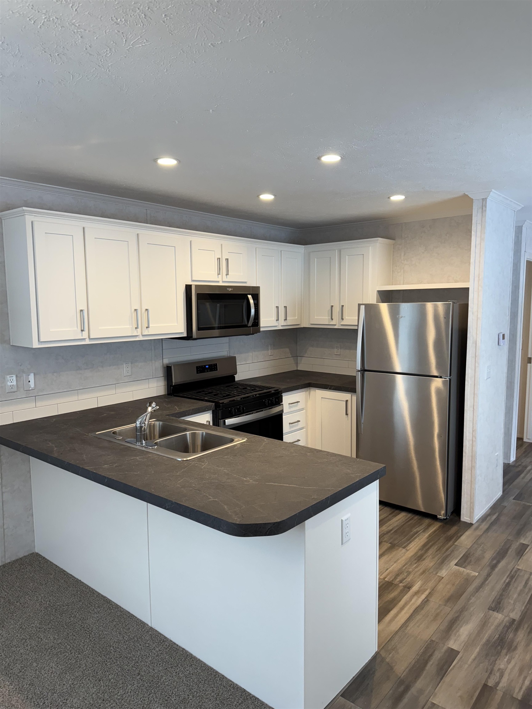 24 Pine Hill Road Tilton, NH 03276 - Photo 4 of 13