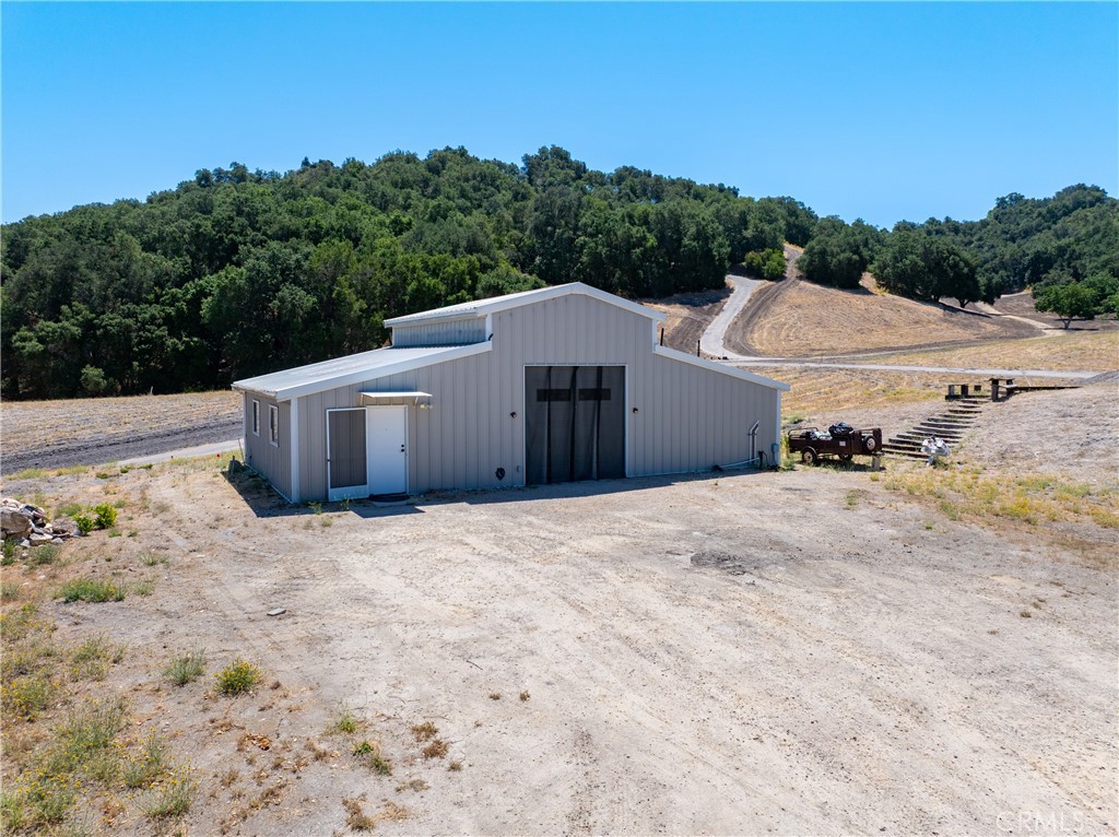 255 Narnia Road Paso Robles, CA 93446 - Photo 29 of 56 Gallery Image 29