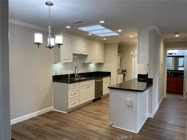 $2,700 | 2192 Via Mariposa East, Unit D, Laguna Woods, CA 92637