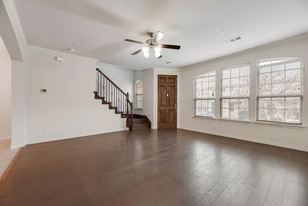 $2,500 | 2559 Sarah Lane, Lewisville, TX 75056