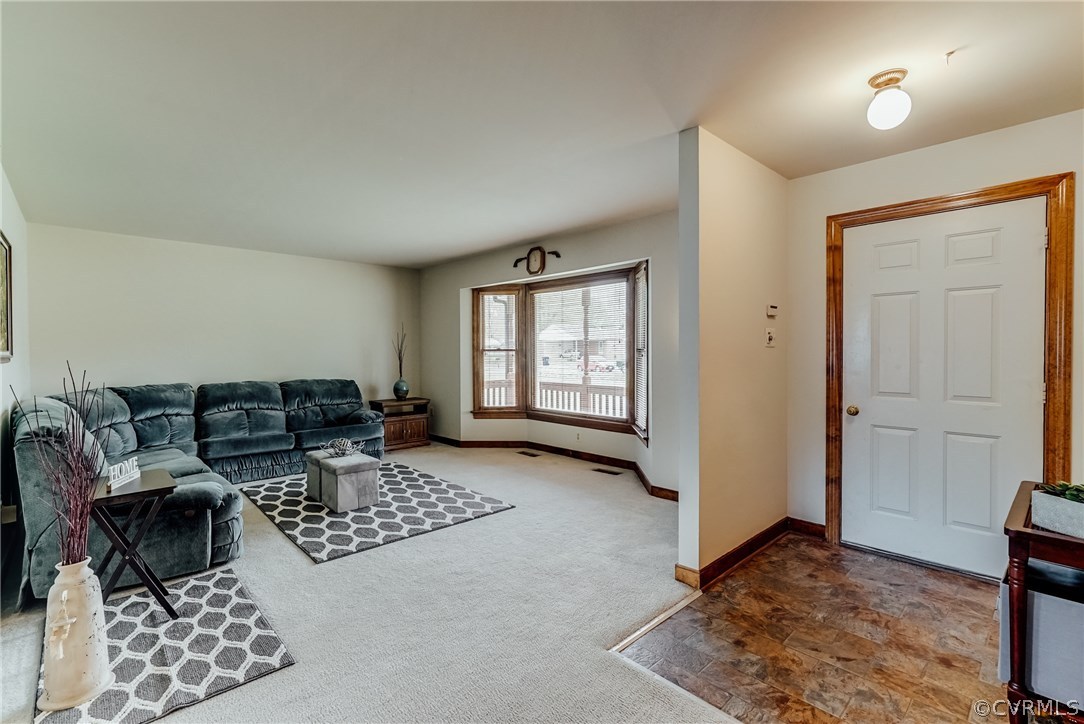 8271 Holly Ridge Road Mechanicsville, VA 23116 - Photo 8 of 40 Gallery Image 8