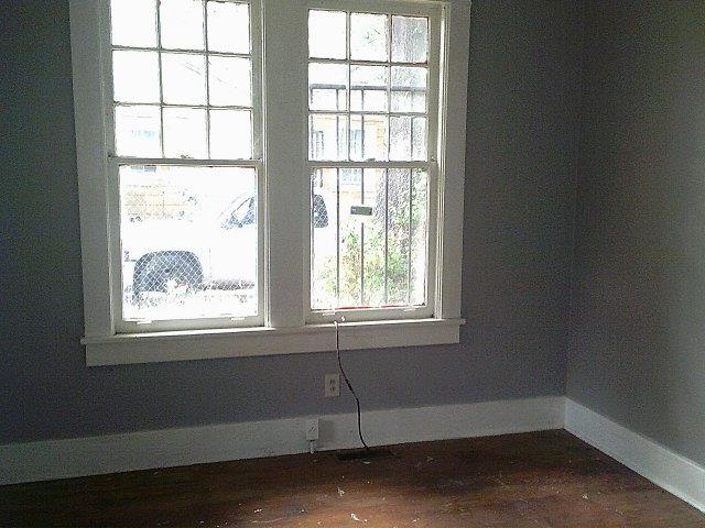 3172 Hoskins Road Memphis, TN 38111 - Photo 7 of 15 Detailed view of baseboards and wood finished floors