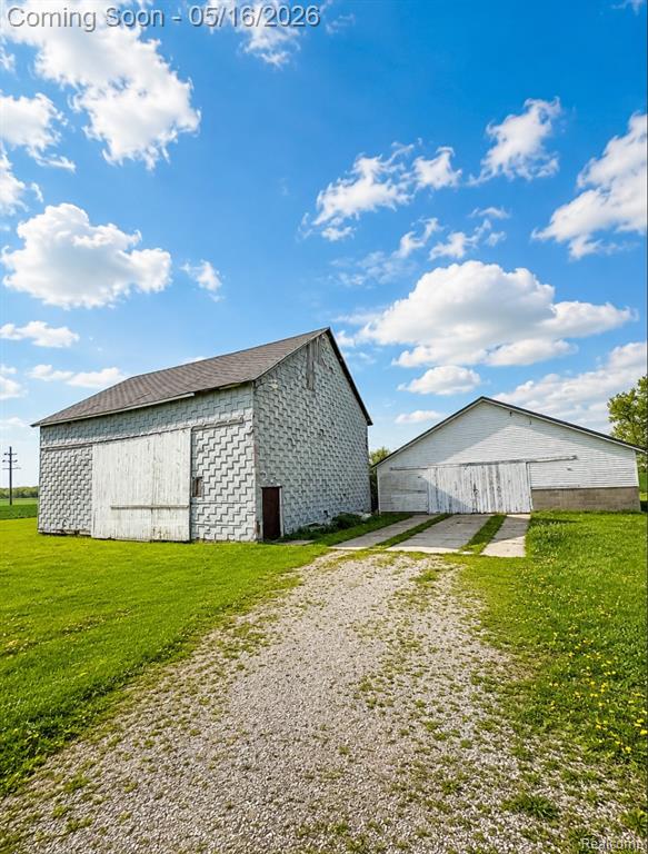 6161 West Caro Road Vassar, MI 48768 - Photo 2 of 20