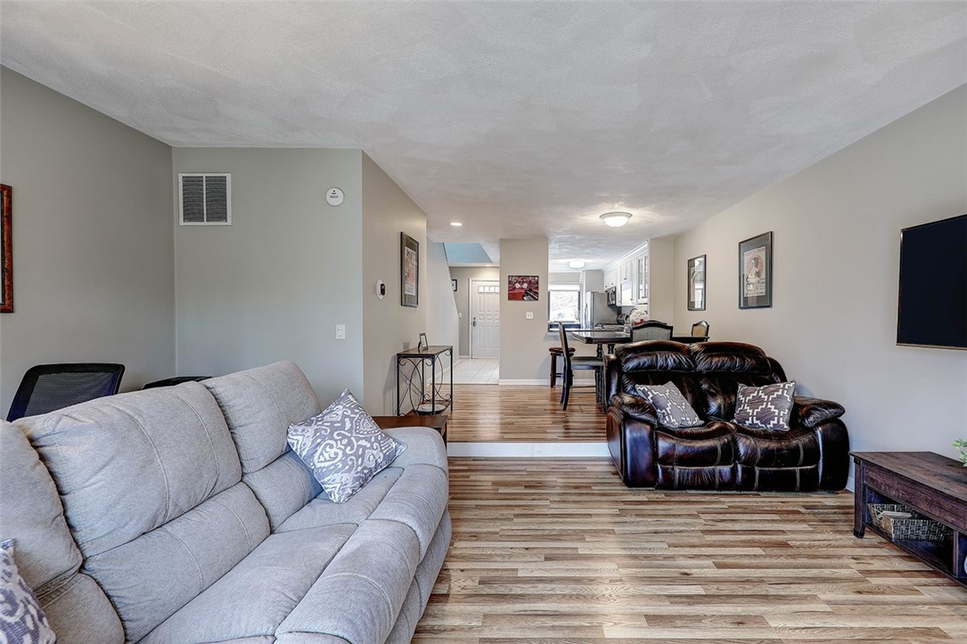 5 Wake Robin Road, Unit 3102 Lincoln, RI 02865 - Photo 24 of 50 View Living room to Kitchen