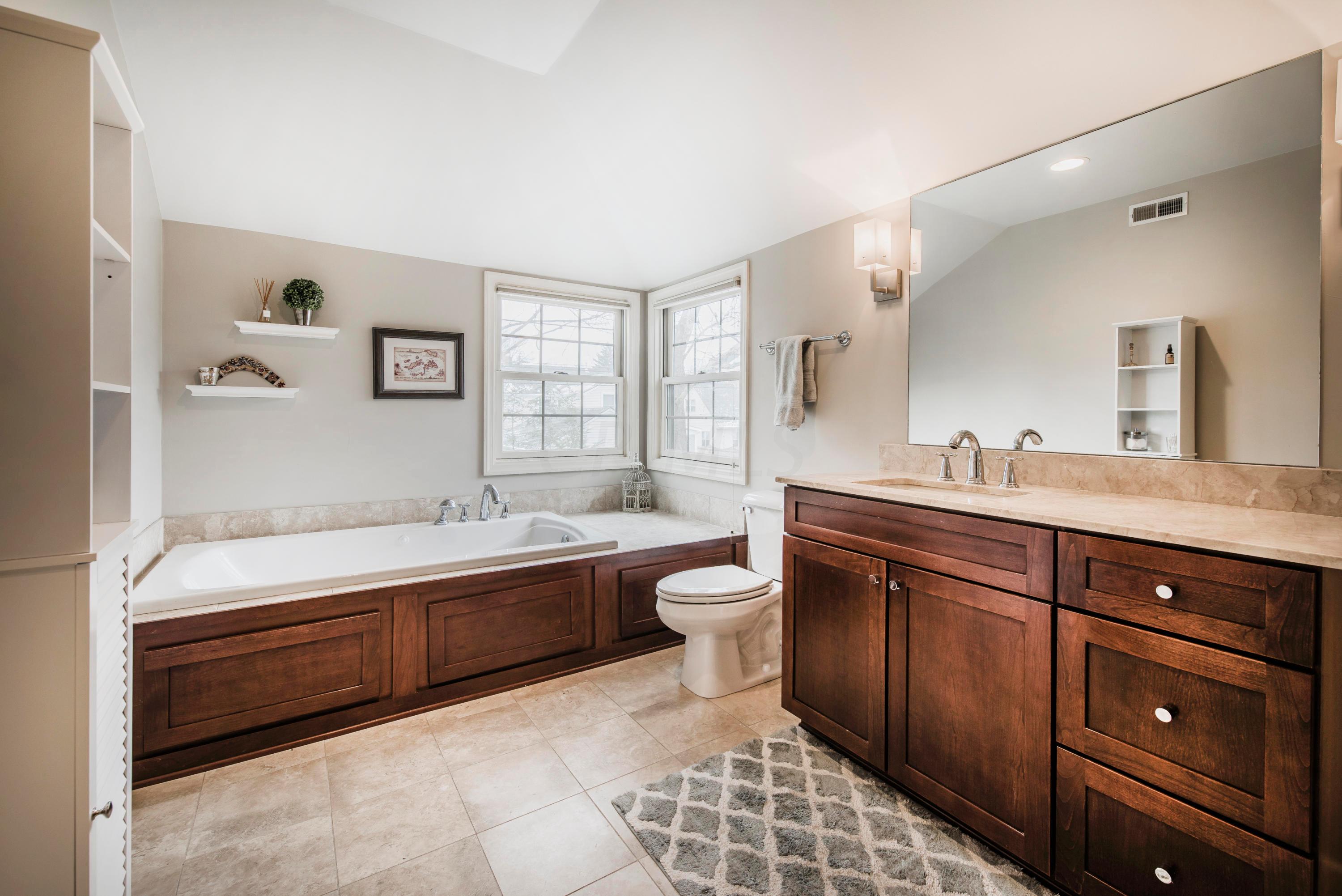 2670 Brandon Road Columbus, OH 43221 - Photo 25 of 43 Gallery Image 25