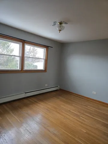 $2,000 | 6146 North Melvina Avenue, Unit 2, Chicago, IL 60646