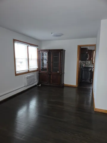 $2,000 | 6146 North Melvina Avenue, Unit 2, Chicago, IL 60646