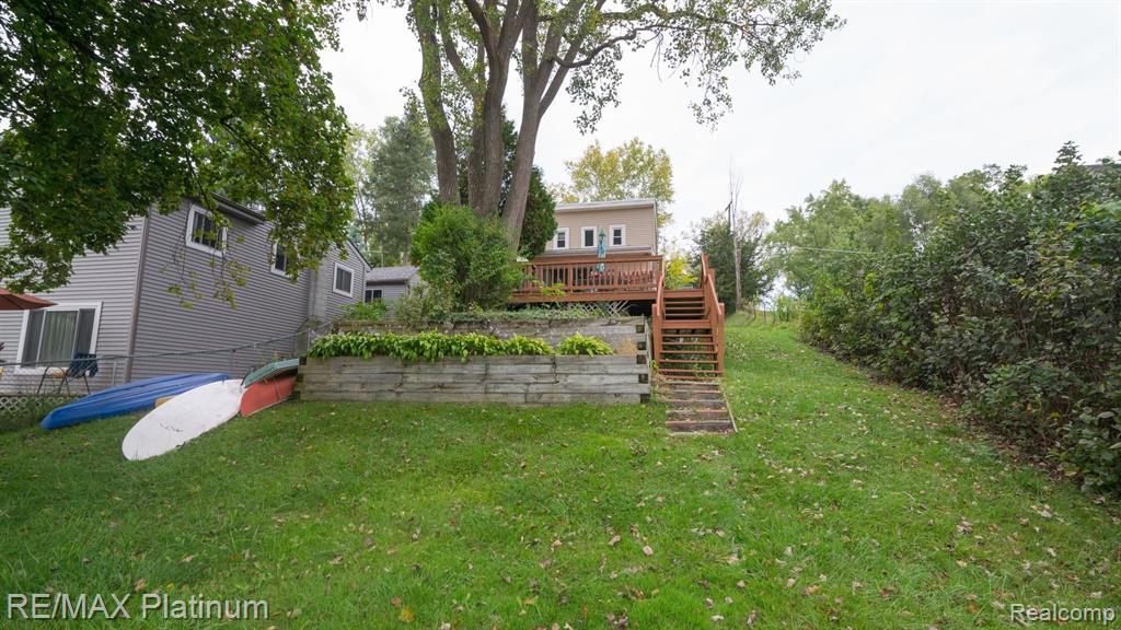 2517 Rubbins Road Howell, MI 48843 - Photo 3 of 31