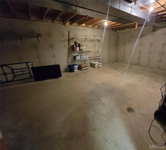 $325,000 | 1104 Redwing Court, Grafton, IL 62037