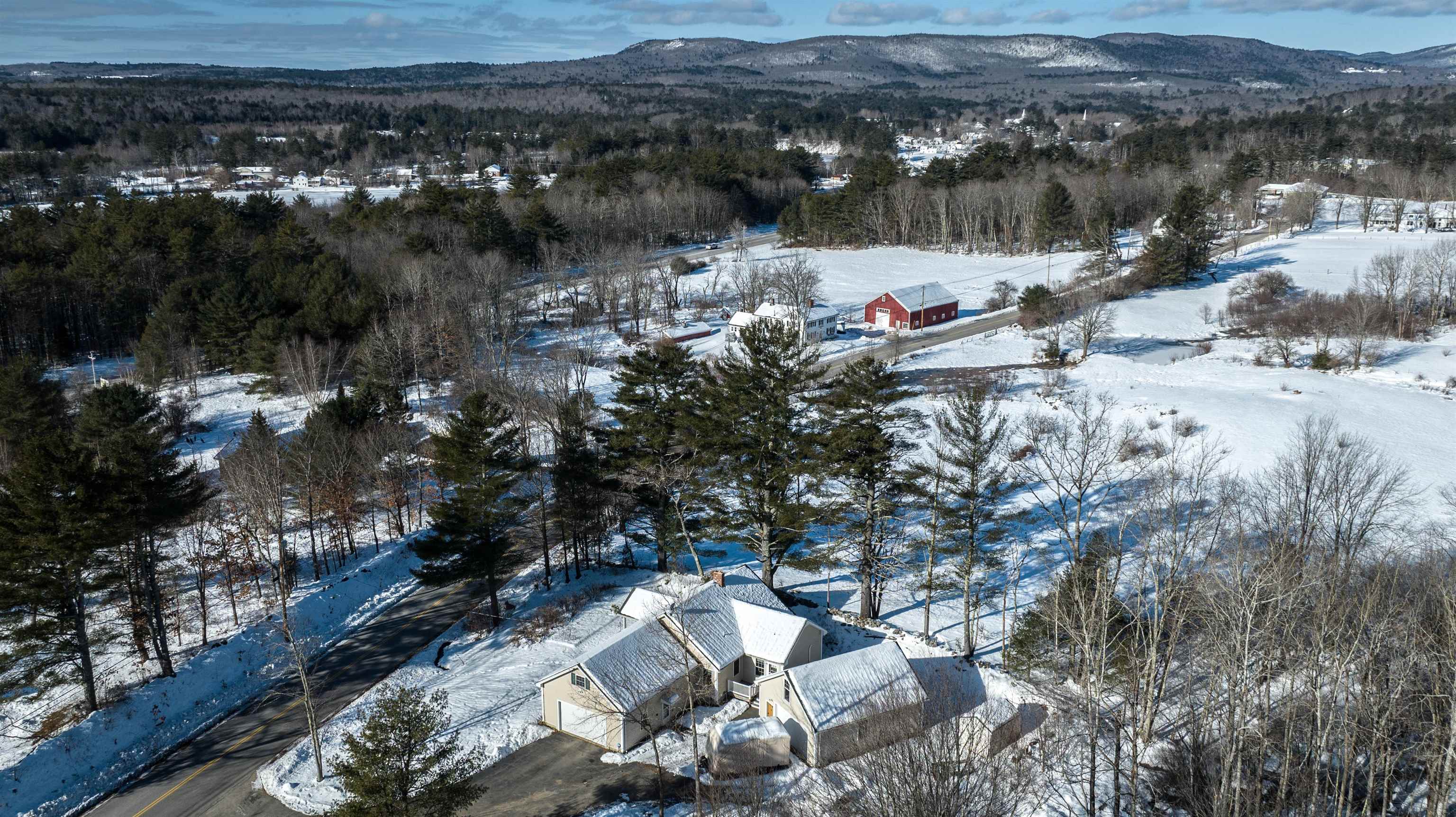 103 New Durham Road Alton, NH 03809 - Photo 3 of 37