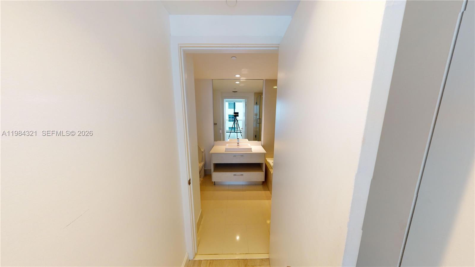 55 Southwest 9th Street, Unit 2010 Miami, FL 33130 - Photo 11 of 23