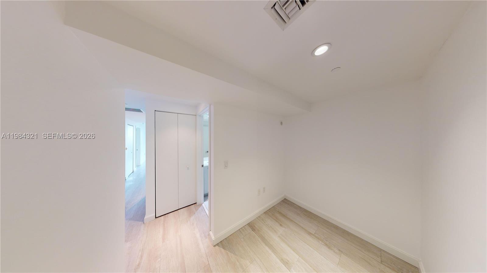 55 Southwest 9th Street, Unit 2010 Miami, FL 33130 - Photo 18 of 23