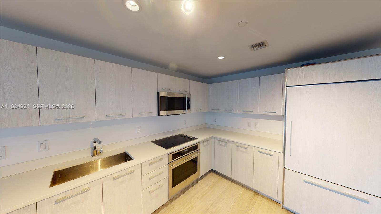 55 Southwest 9th Street, Unit 2010 Miami, FL 33130 - Photo 2 of 23