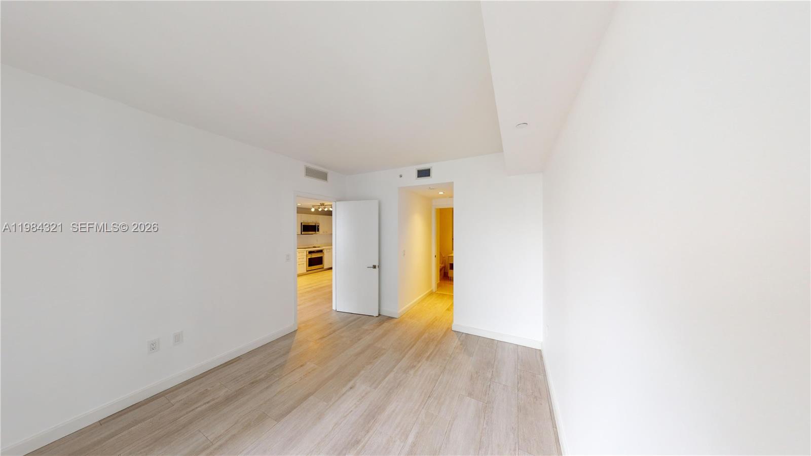 55 Southwest 9th Street, Unit 2010 Miami, FL 33130 - Photo 10 of 23