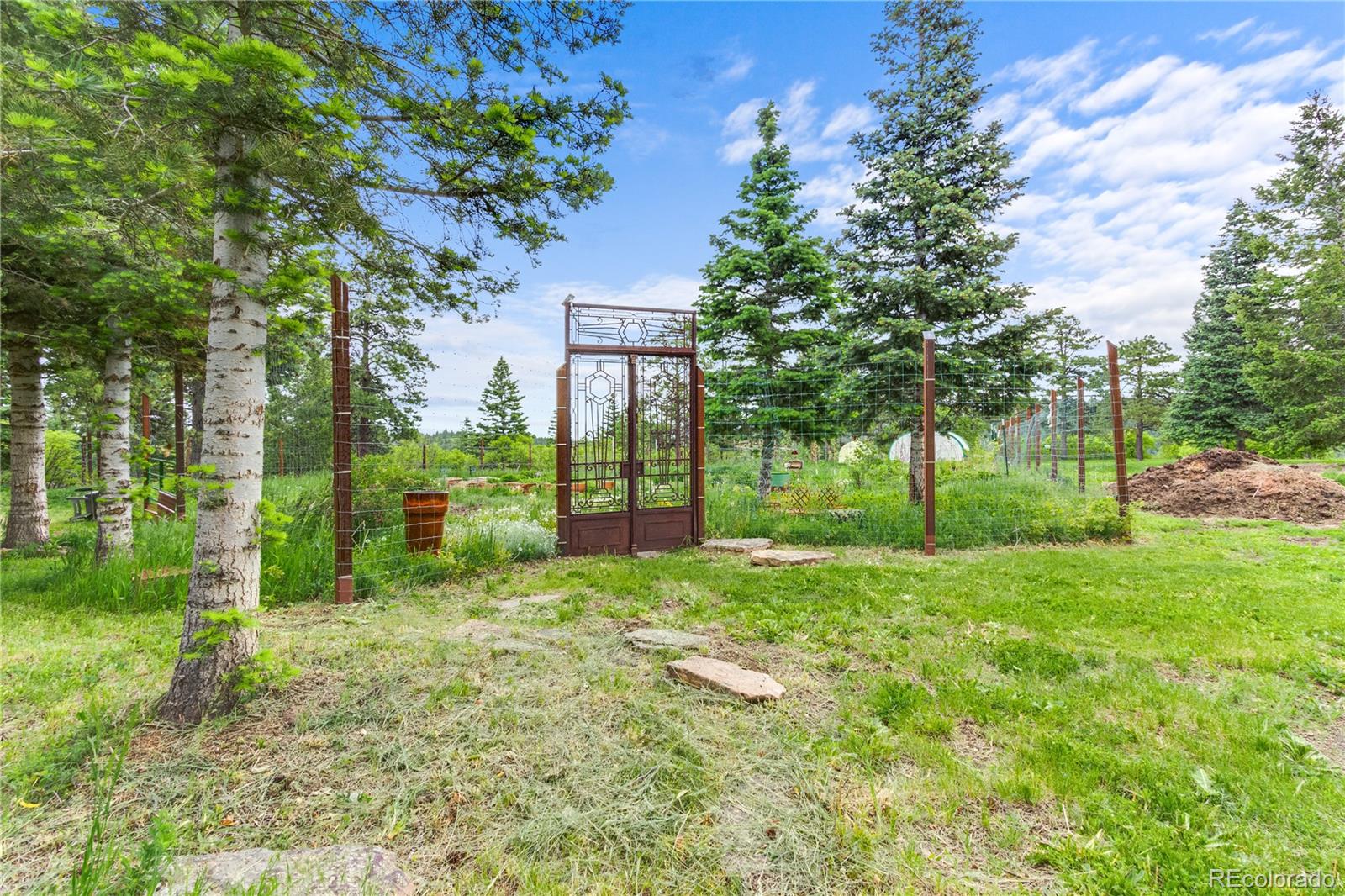 8834 Deiffendeffer Road Beulah, CO 81023 - Photo 38 of 49