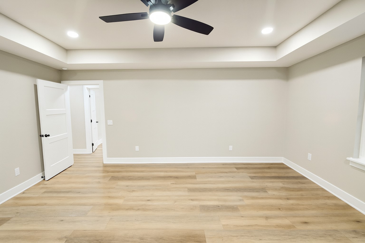 810 Lucas Road Dickson, TN 37055 - Photo 21 of 37 a view of an empty room