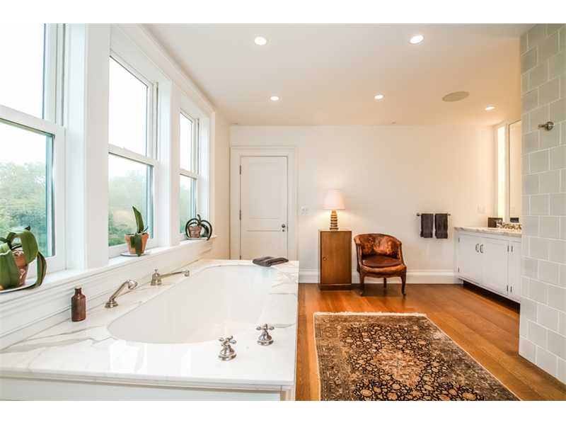 601 Beavertail Road Jamestown, RI 02835 - Photo 12 of 18 Master Bath/Spa.