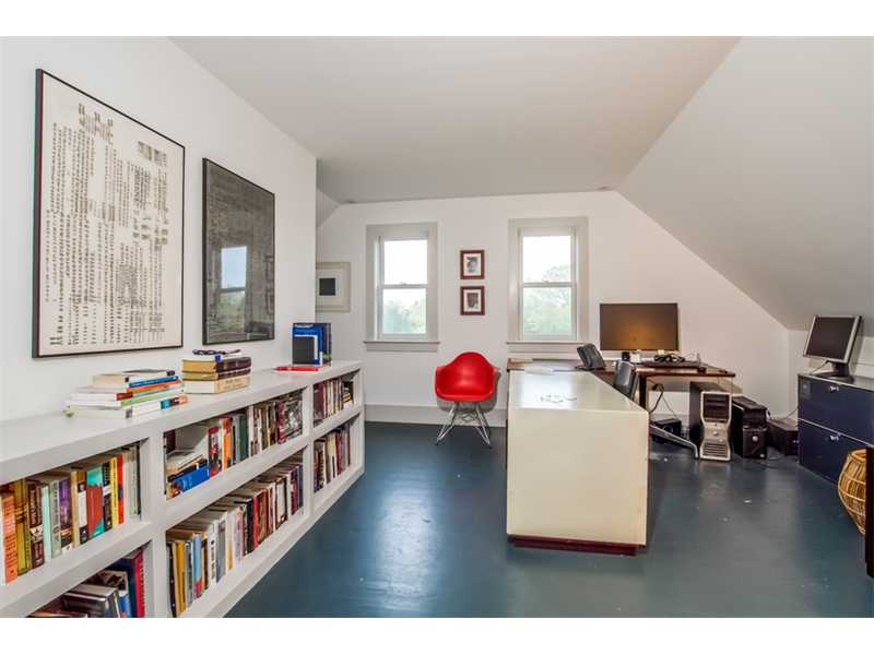 601 Beavertail Road Jamestown, RI 02835 - Photo 16 of 18 Studio/Study/Office. Private office with personal full bath