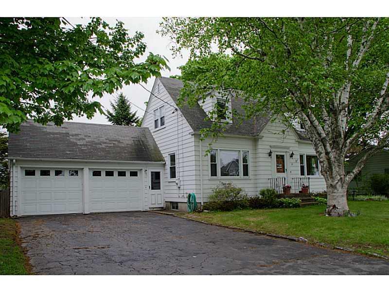 30 Kettle Cove Road Cape Elizabeth, ME 04107 - Photo 3 of 17 Exterior Front.