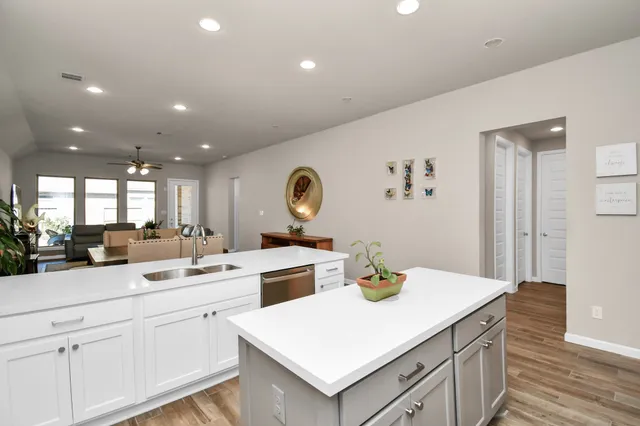 $2,750 | 5043 Morrison Drive, Manvel, TX 77578