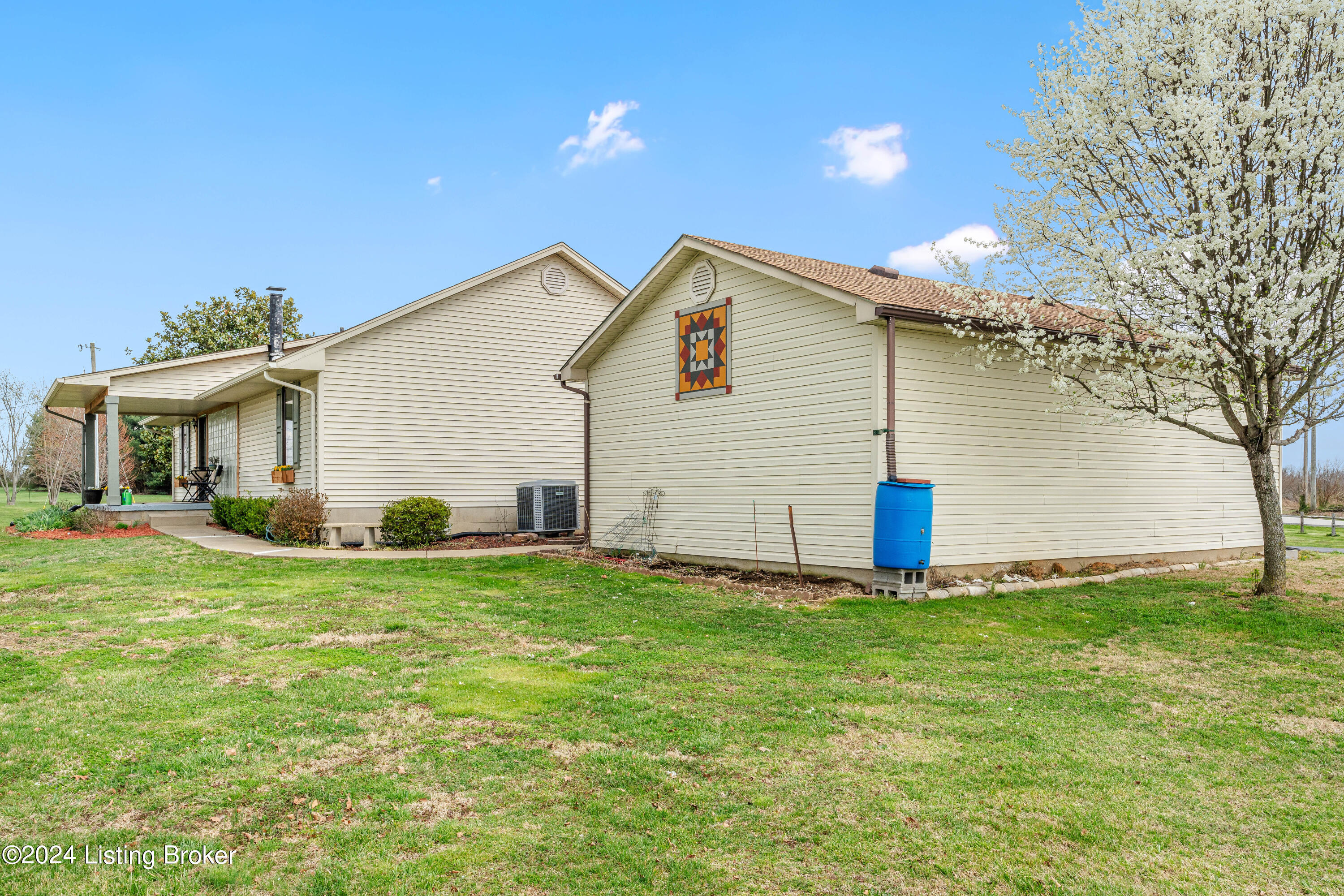 1950 Tanner Road Hodgenville, KY 42748 - Photo 3 of 59 1950 Tannder Rd (2 of 59)