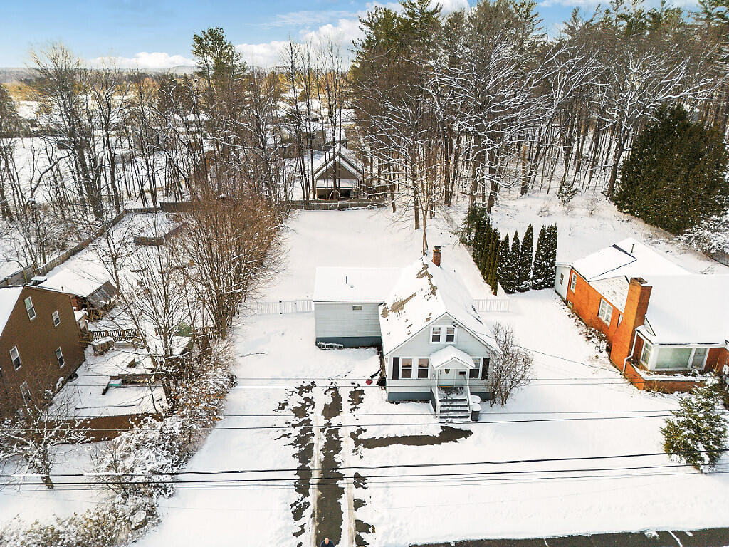82 Oakland Street Waterville, ME 04901 - Photo 5 of 39 Outside D1