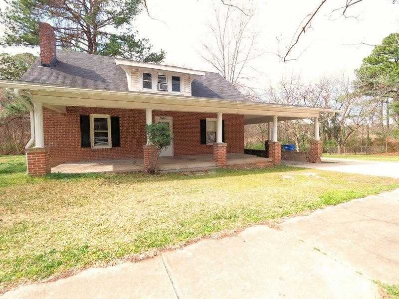 1025 Cross Link Road Raleigh, NC 27610 - Photo 3 of 24 Photo 3