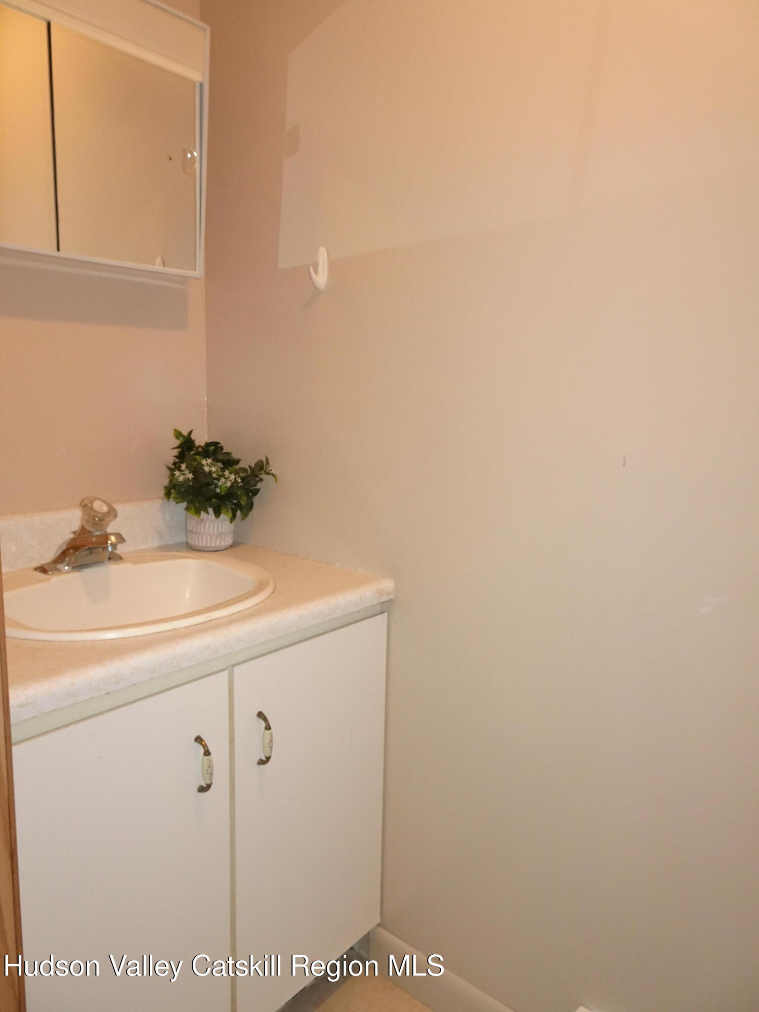 156 Gabriel Road Hudson, NY 12534 - Photo 20 of 44 2026 (20)