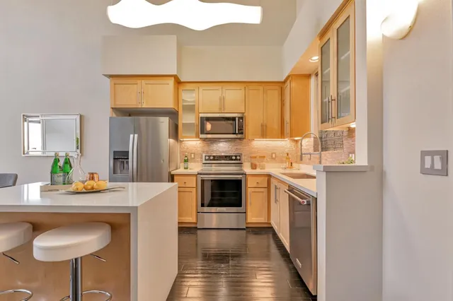 $898,888 | 800 North 8th Street, Unit 311, San Jose, CA 95112