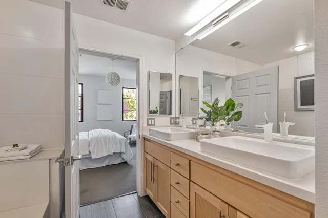 $898,888 | 800 North 8th Street, Unit 311, San Jose, CA 95112