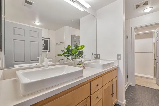 $898,888 | 800 North 8th Street, Unit 311, San Jose, CA 95112