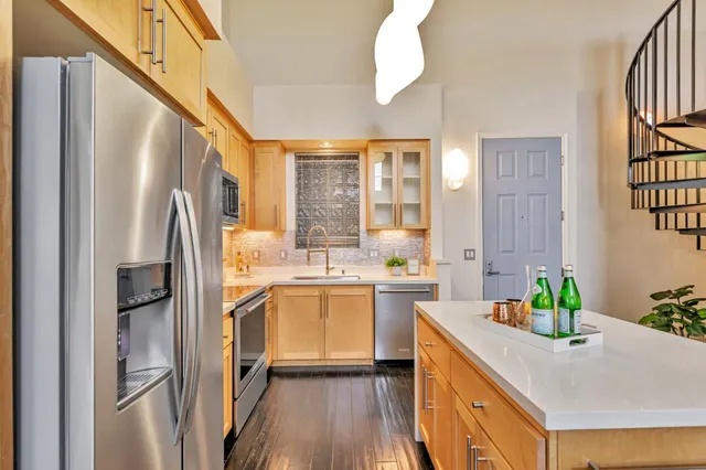 $898,888 | 800 North 8th Street, Unit 311, San Jose, CA 95112