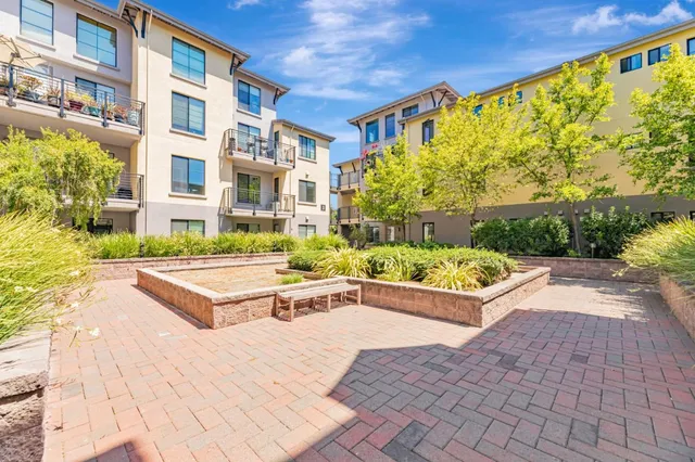$898,888 | 800 North 8th Street, Unit 311, San Jose, CA 95112