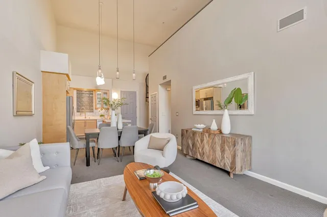 $898,888 | 800 North 8th Street, Unit 311, San Jose, CA 95112