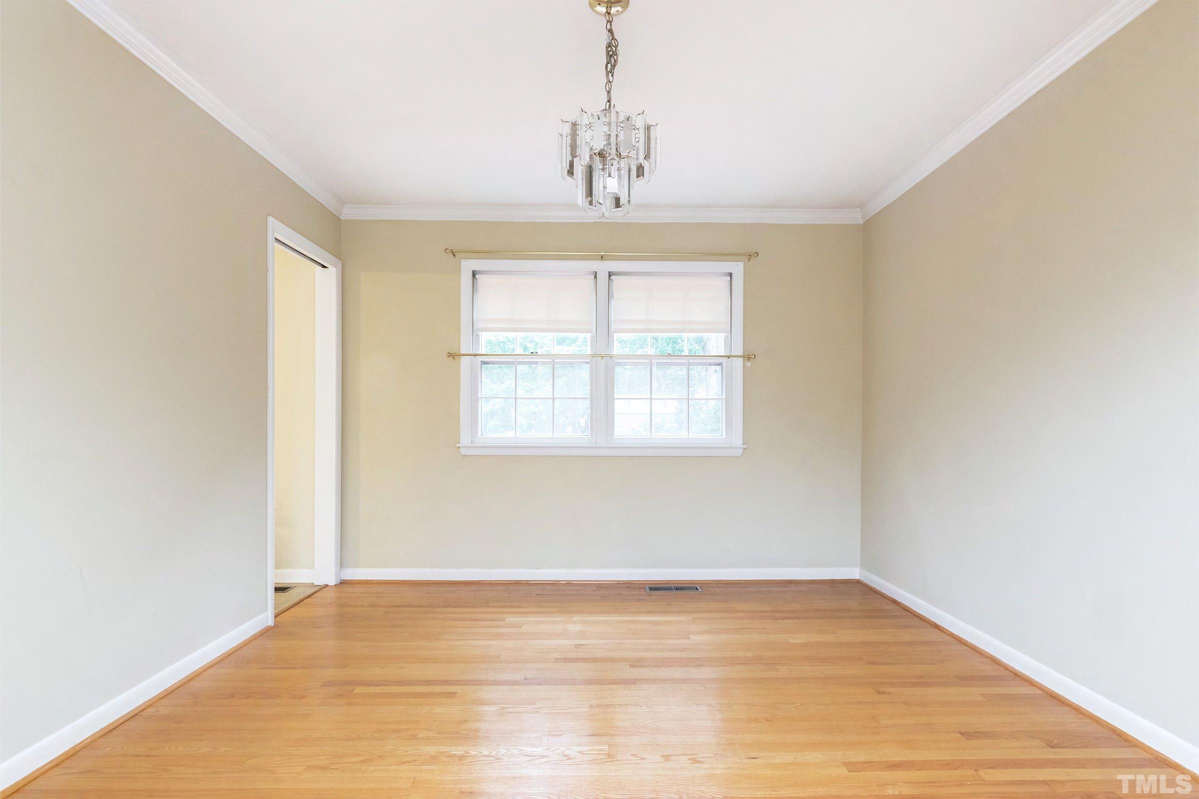 522 Southeast Maynard Road Cary, NC 27511 - Photo 8 of 23 Gallery Image 8