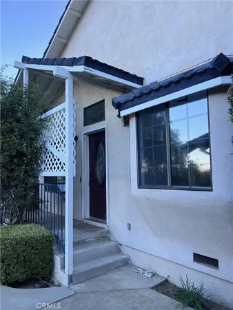 $3,400 | 24550 Treasure Vista Drive, Newhall, CA 91321