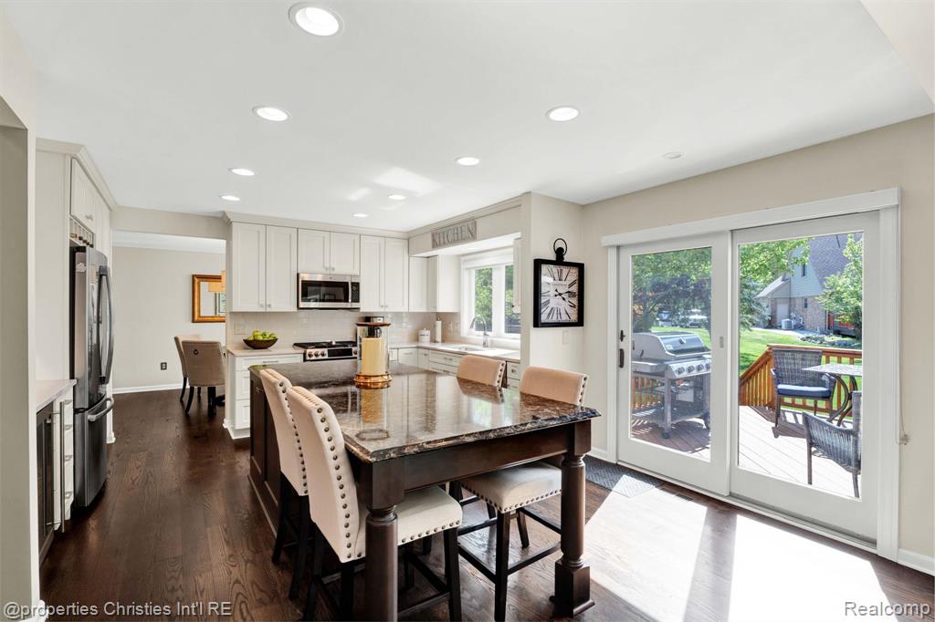 3198 Courtfield Drive Rochester Hills, MI 48309 - Photo 22 of 53
