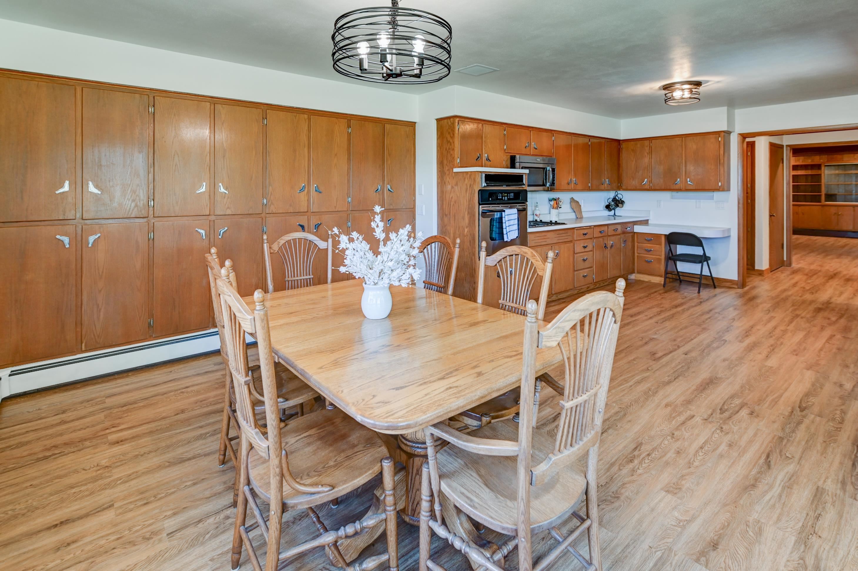 7628 West Mineral Point Road Verona, WI 53593 - Photo 11 of 75