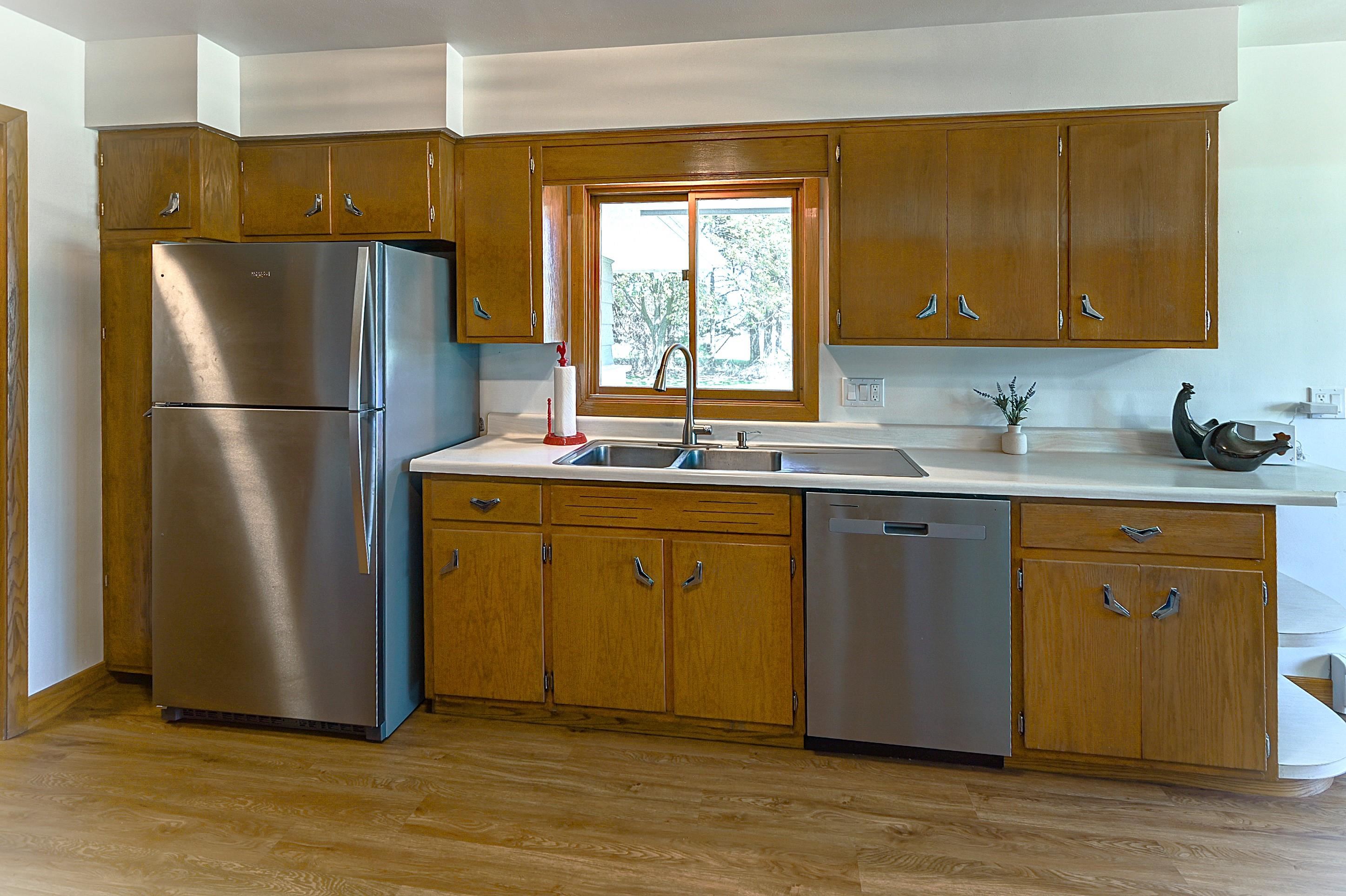 7628 West Mineral Point Road Verona, WI 53593 - Photo 10 of 75