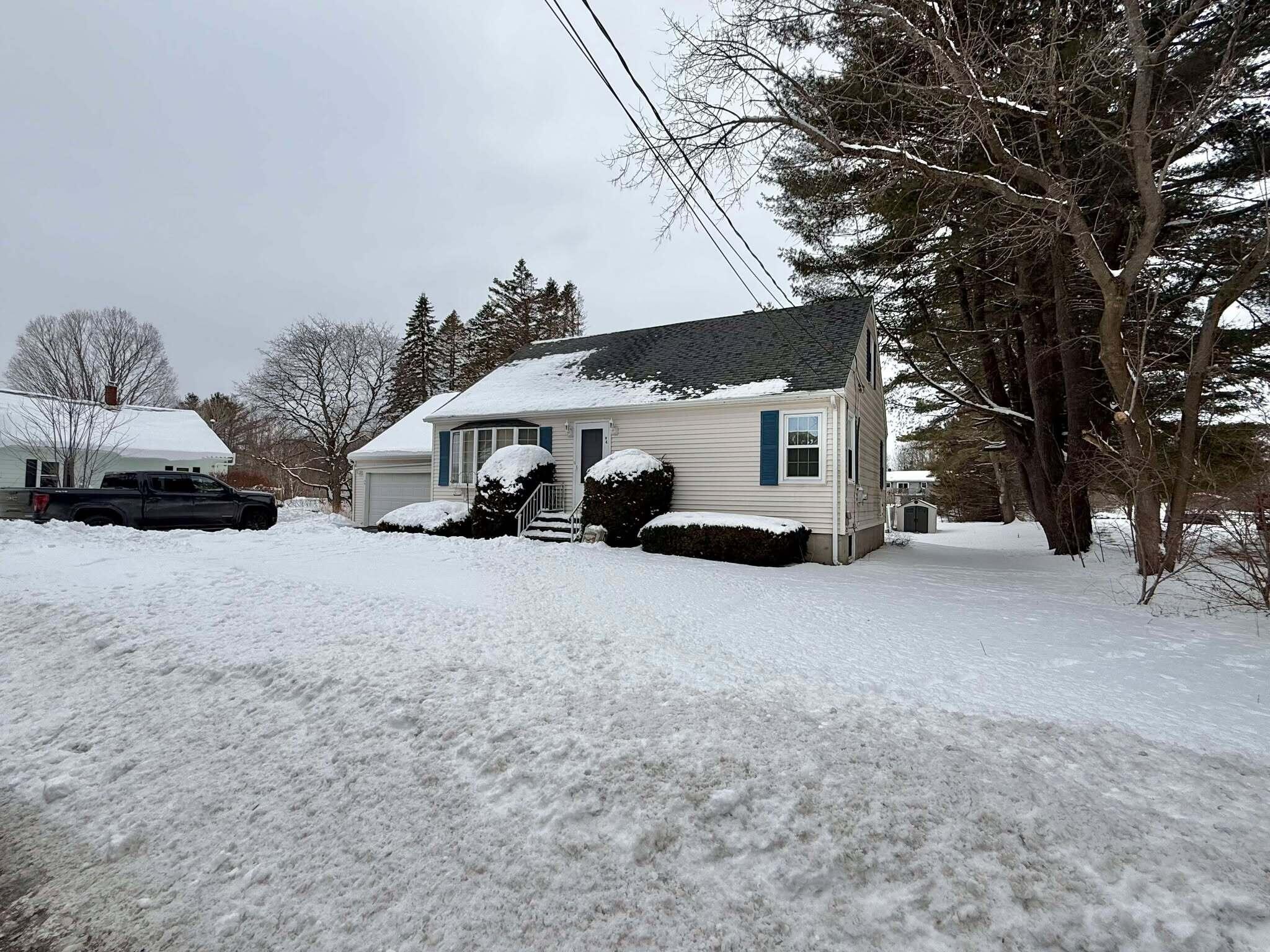 94 Hogan Road Lewiston, ME 04240 - Photo 15 of 15 475790580_205858369461