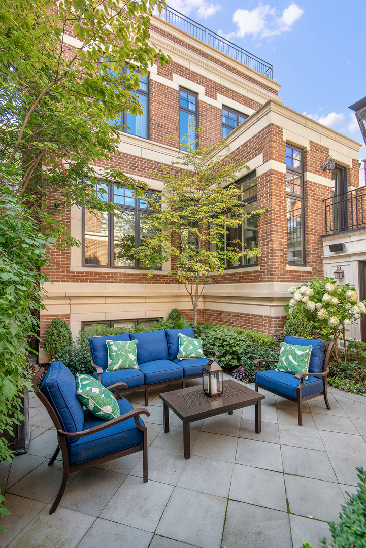 3743 North Greenview Avenue Chicago, IL 60613 - Photo 16 of 51