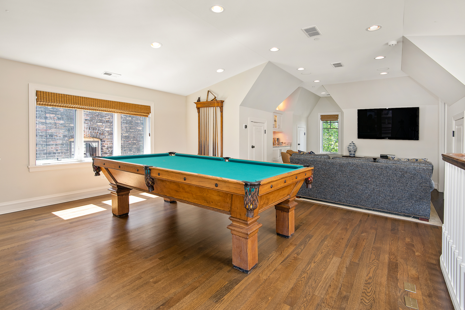 3743 North Greenview Avenue Chicago, IL 60613 - Photo 41 of 51