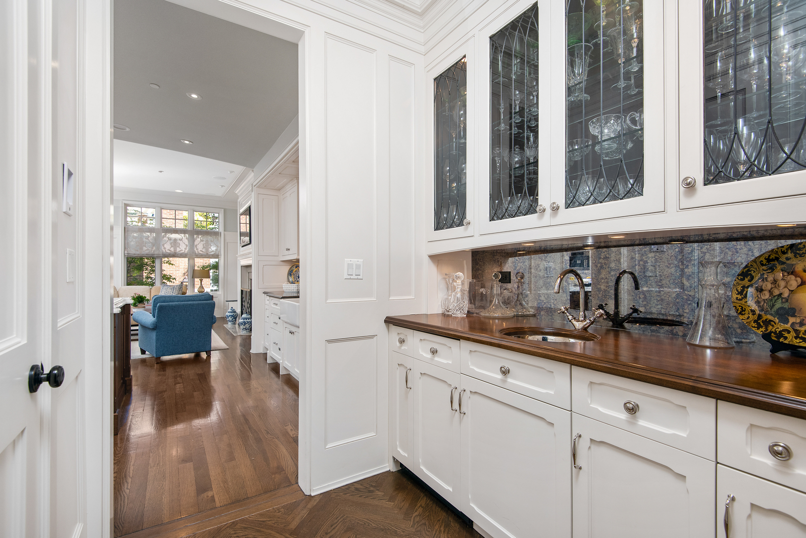 3743 North Greenview Avenue Chicago, IL 60613 - Photo 6 of 51