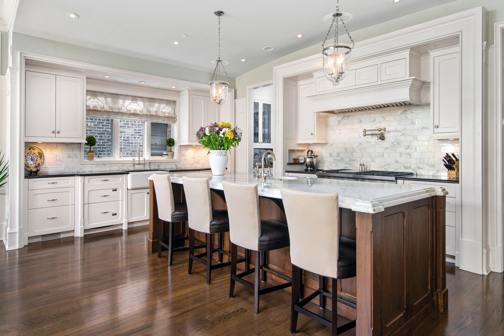 3743 North Greenview Avenue Chicago, IL 60613 - Photo 7 of 51