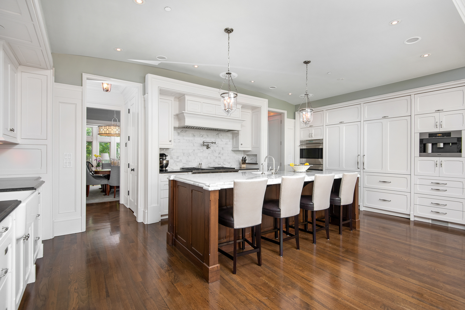 3743 North Greenview Avenue Chicago, IL 60613 - Photo 8 of 51