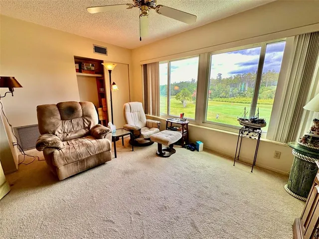 $129,900 | 2460 Franciscan Drive, Unit 94, Clearwater, FL 33763