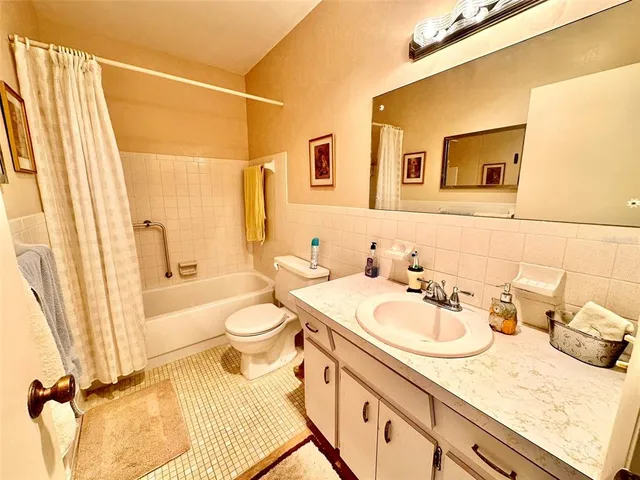 $129,900 | 2460 Franciscan Drive, Unit 94, Clearwater, FL 33763